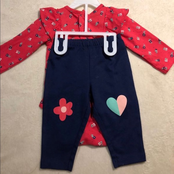 Carter’s Matching Set - Picture 2 of 2